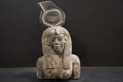 Déesse égyptienne isis - déesse,