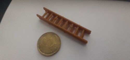 Petite échelle double - petite, en
