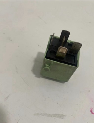Relai vert bmw 525 tds - 525,