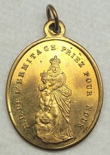 Jolie Médaille Religieuse