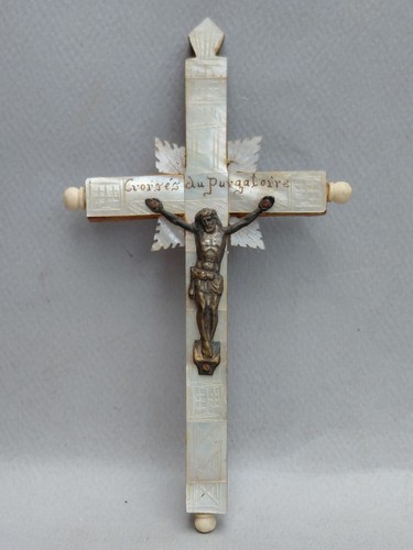 Crucifix nacre bois - crucifix,