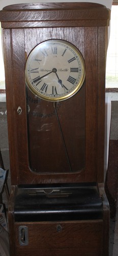 Pendule pointeuse electrique - pendule,