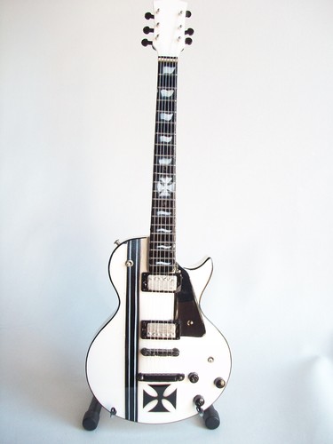Guitare miniature esp - miniature, iron