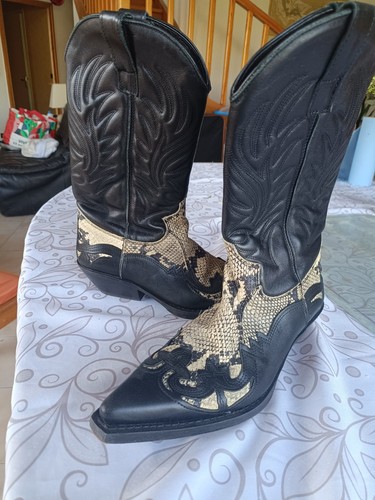 Bottes santiag type western