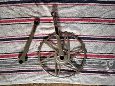 Pédalier À Dents Sautées