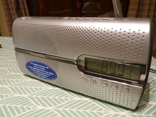 Radio réveil portable - fm,