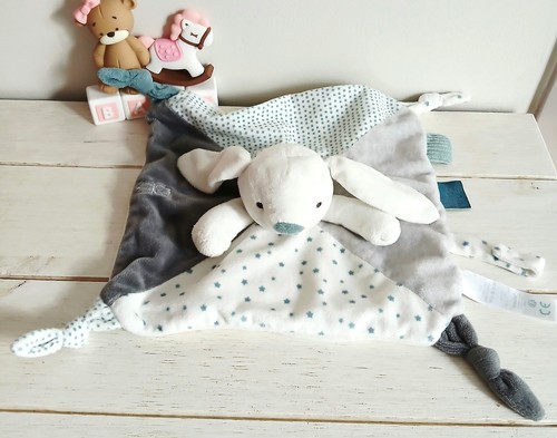 Obaibi doudou peluche lapin