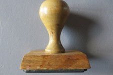 ancien tampon encreur en