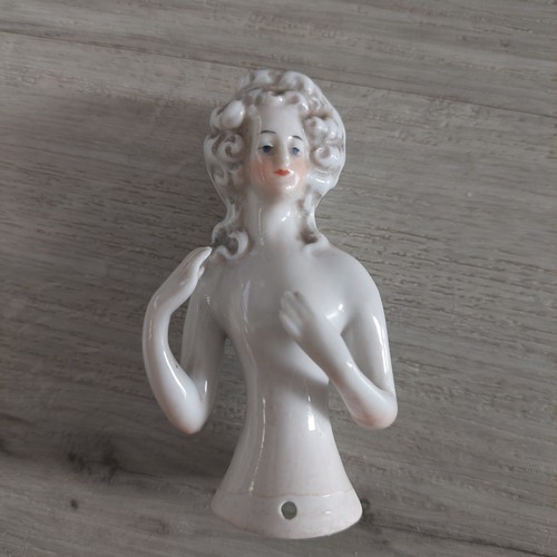 Demi figurine porcelaine - demi,