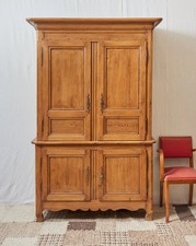Gilbert, le buffet deux corps