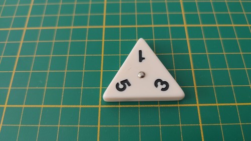 Pièce triangulaire 1 - 3,