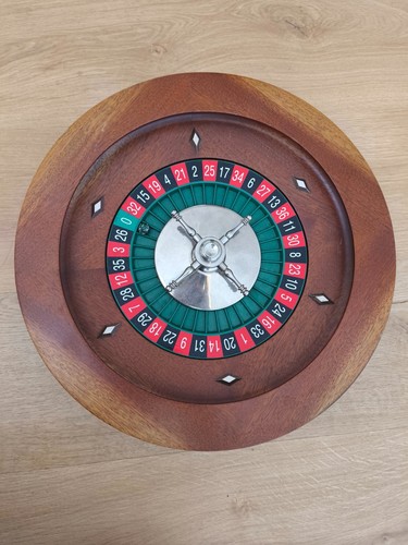 Roulette bois metal - -,