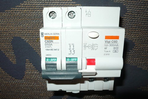 Disjoncteur differentiel 50a - differentiel,