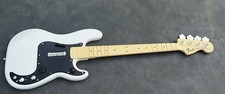Fender Precision Bass Replica Rock Band 2 Guitar by Mad Catz Untested￼