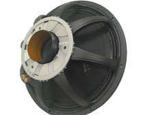 Peavey Lo Max 18" Black Widow