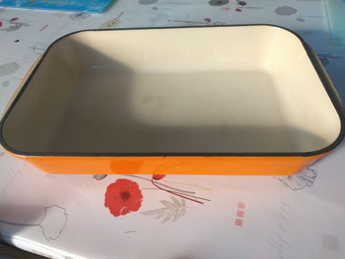 Grand plat creuset fonte - plat, en