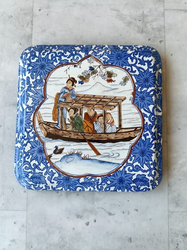 Faience gien dessous de - de, gien,