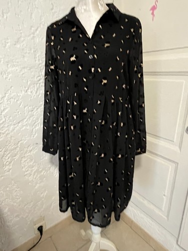 Très jolie robe noir - très,
