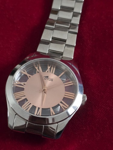 Montre lotus quartz - montre,