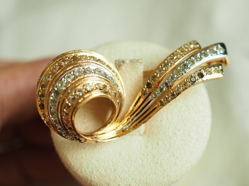 Broche vintage signee - broche, pierre