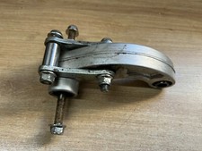 UNE BIELLETTE D AMORTISSEUR