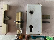 serrure occasion pêne levant