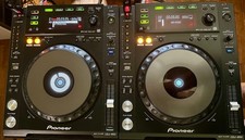 2 BLACK Pioneer CDJ-850 DJ Digital Media Players