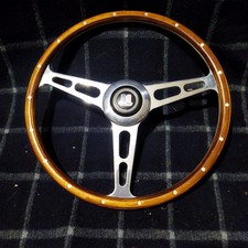 Somptueux Volant Bois style