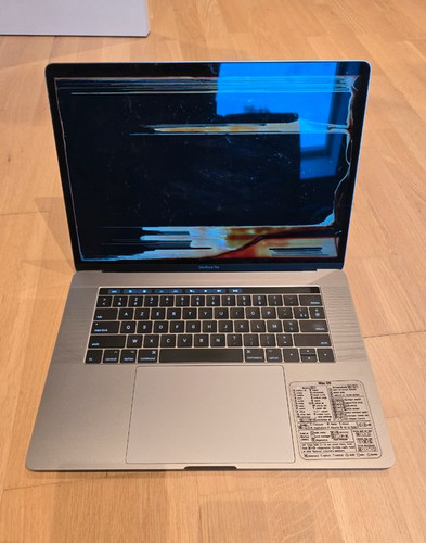 Macbook pro 2017 i7 16go - macbook,