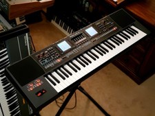 ROLAND EA7 SUPERB EXPANDABLE ARRANGER WORKSTATION ORIENTAL IN AMAZING CONDITION!