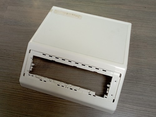 6432140 cache plastique - cache,
