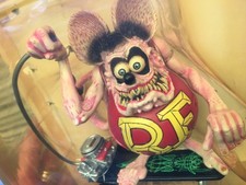 Figurine statue aérographe