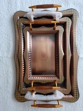 3 plateaux de service en  cuivre rectangulaires décor vintage avec poignées bois