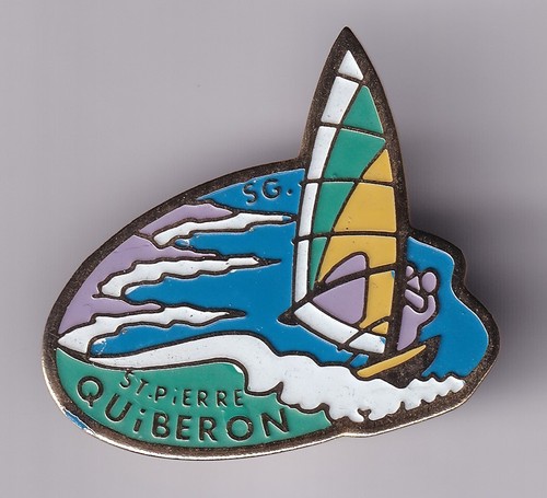 Rare pins pin tourisme - pin's,