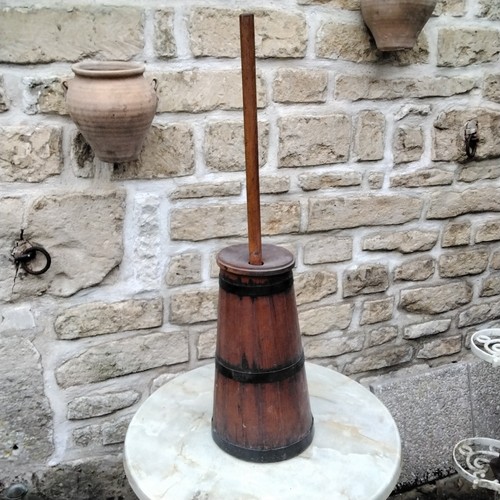 Ancienne grande baratte a - baratte,