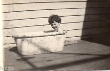 BJ543 Vintage Photo Card RPPC Kids Bathtub Funny Funny Antique