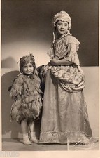 BL626 Vintage Photo Card RPPC Card Child Costume Princess Feather Fan