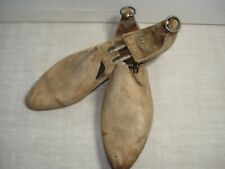Paire d'Embauchoirs Anciens pour Chaussures J.M. WESTON