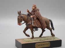 PLOMB   FIGURINE  D'ARTISTE   SUR BASE ???  LE MOINE AUMONIER SUR SON MULET