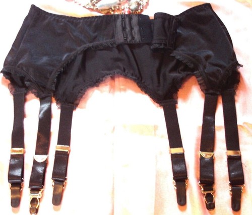 Porte jarretelles attaches - porte,