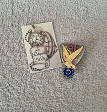 Insigne / pucelle base