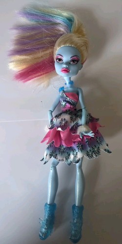 Poupée monster high - monster, de