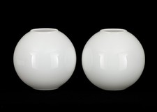 Ancienne Paire de Globes