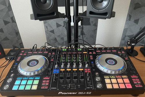 Contrôleur professionnel - dj,