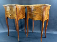 Paire de chevets à décor