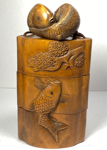 Pilulier sculpté buis inro
