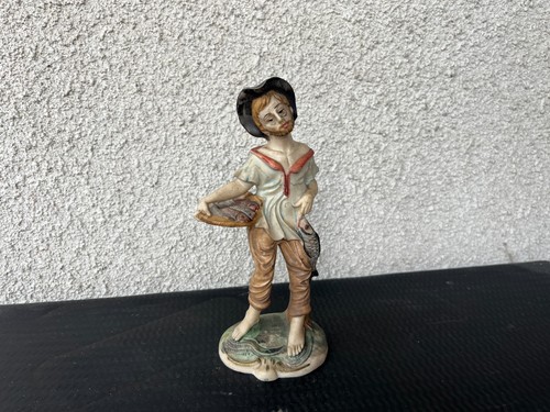 Statuette porcelaine bisque