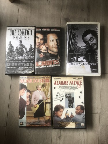 Lot vhs madame doubtfire - 5,