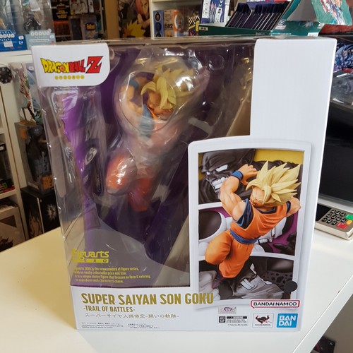 Dragon ball figurine - z,