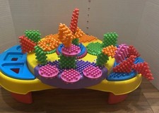 Vintage PLAYSKOOL CLIPO CREATIVITY Activity Lap TABLE Shape Sorter W/ 21 Blocks